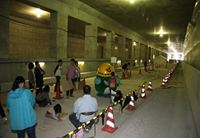 写真：大和川線建設現場見学会～大和川線クエスト～