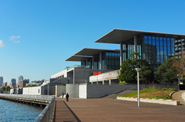 兵庫県立美術館